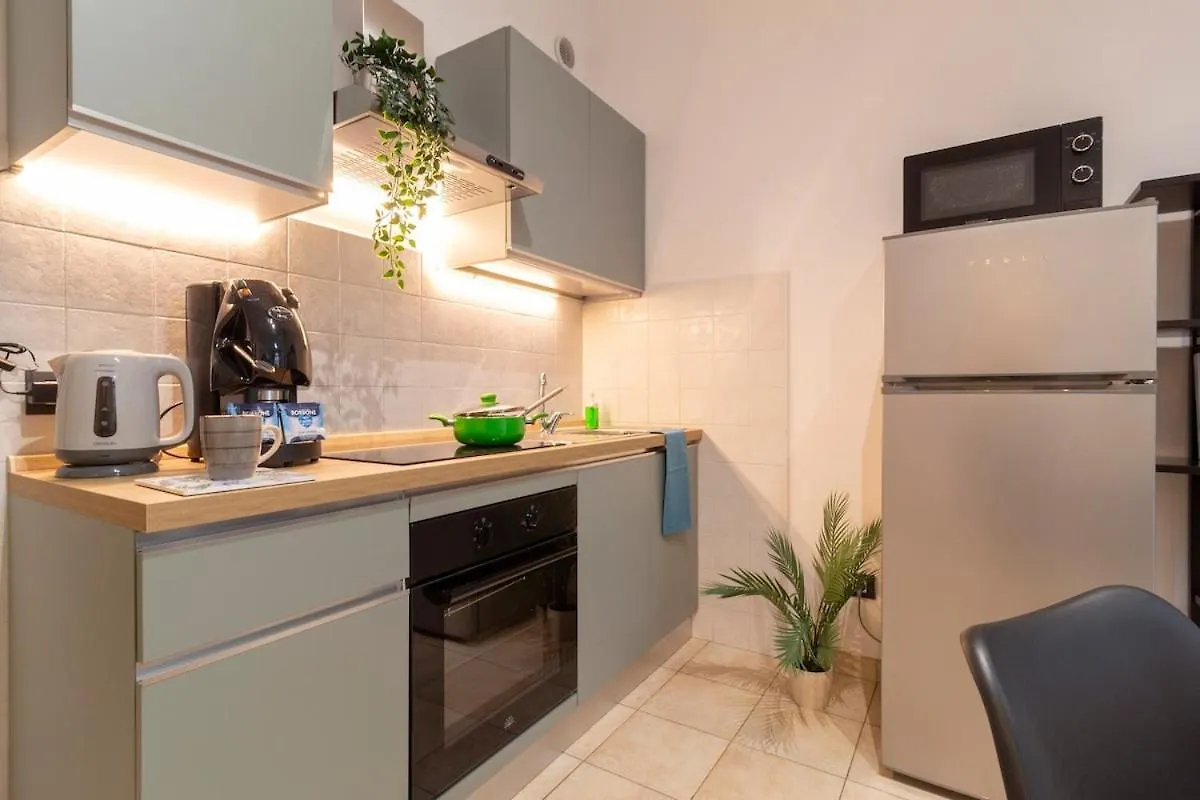 Luxapartment - Park View - Patio - Parking Milan Italy