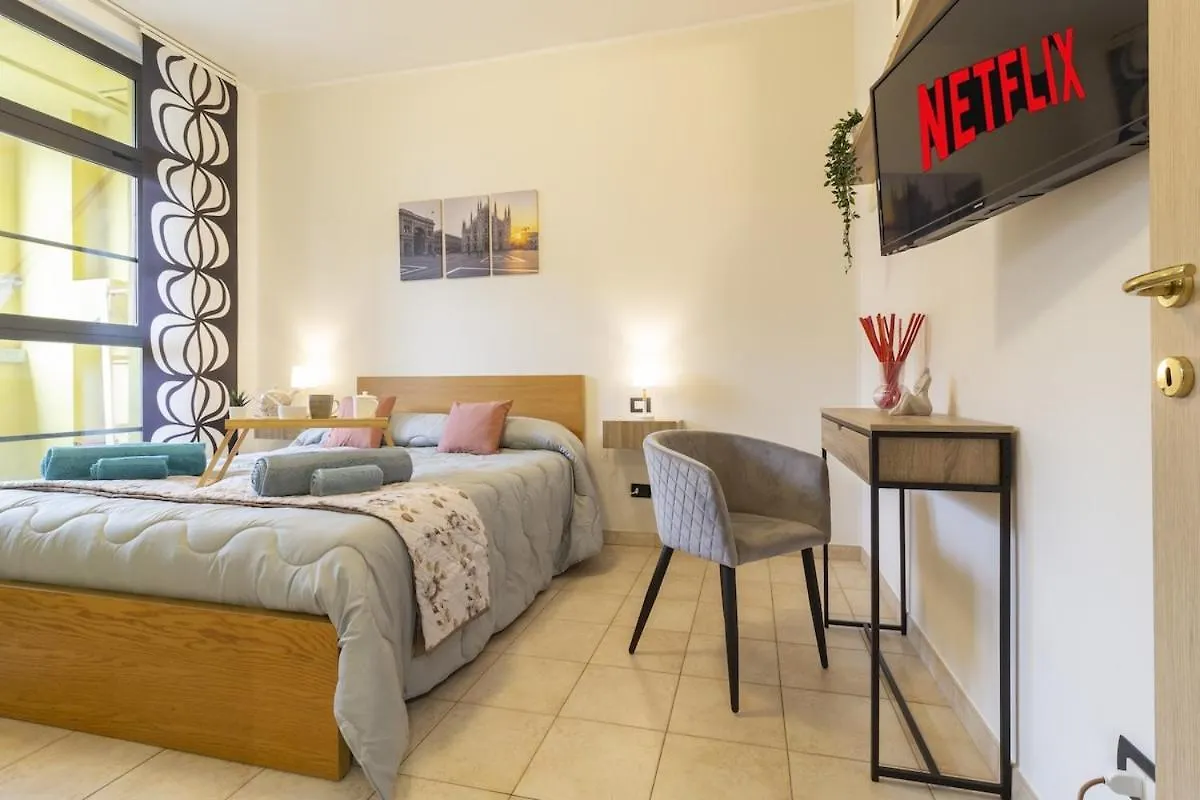 Apartment Luxapartment - Park View - Patio - Parking Milan Italy